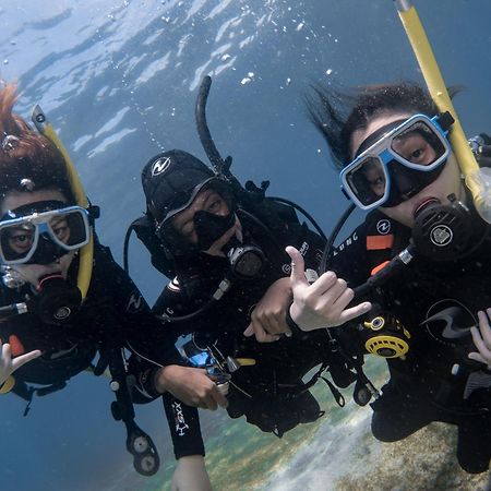 Badladz Beach And Dive Resort Puerto Galera Eksteriør billede