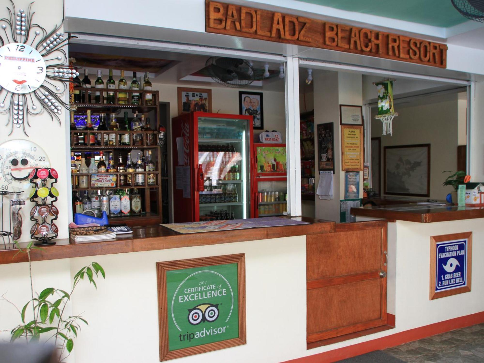 Badladz Beach And Dive Resort Puerto Galera Eksteriør billede